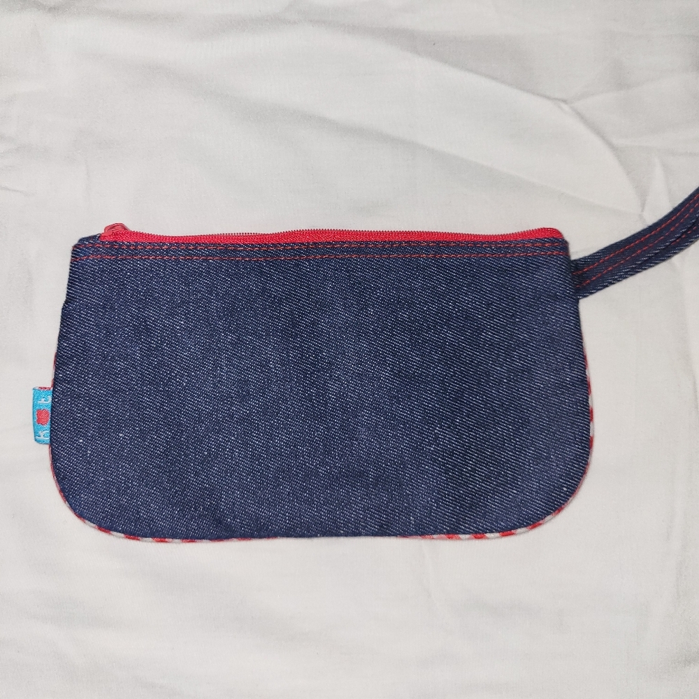 Hello Kitty Wallet* - Picture 2 of 2